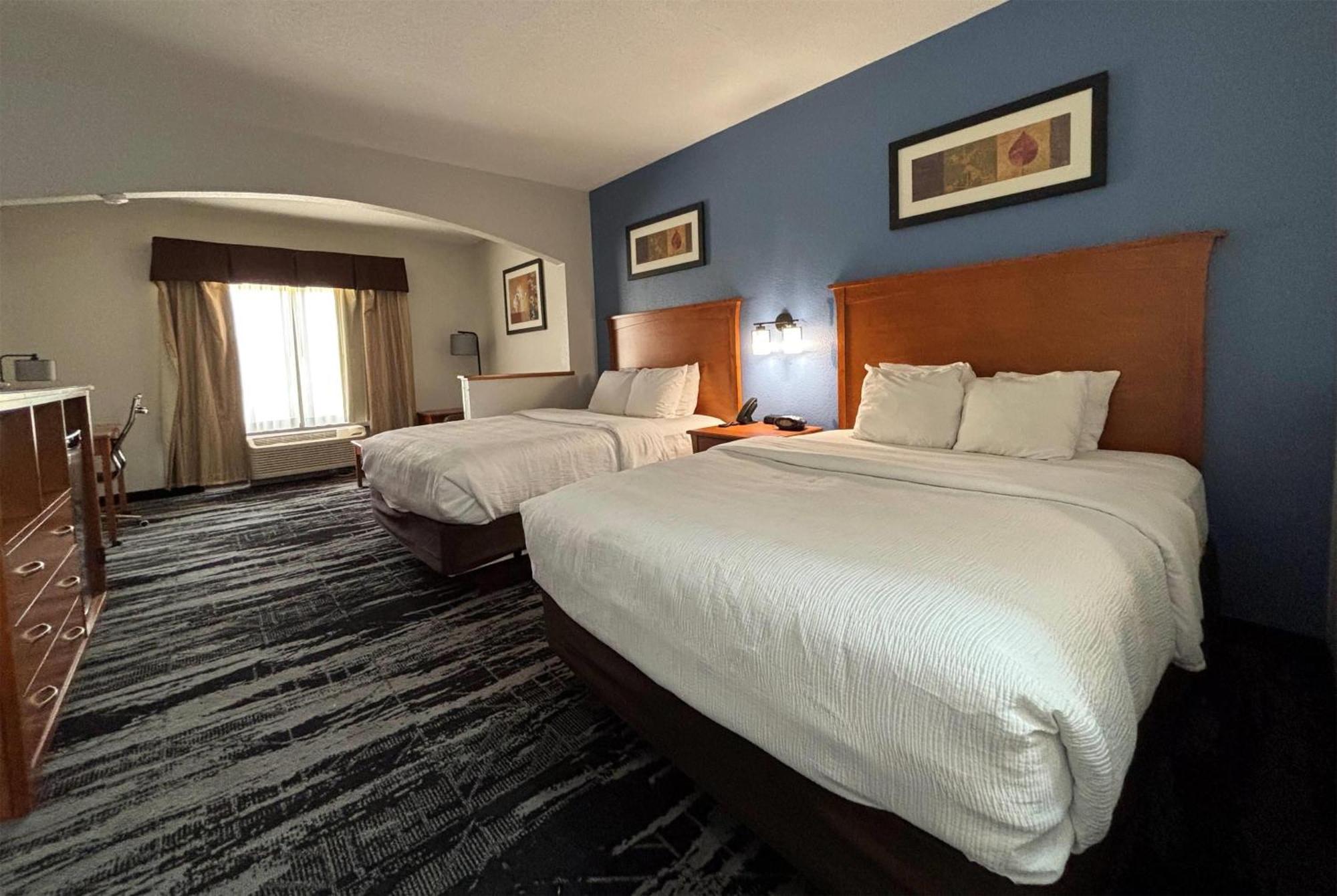 Hotel Baymont By Wyndham Marion Exterior foto