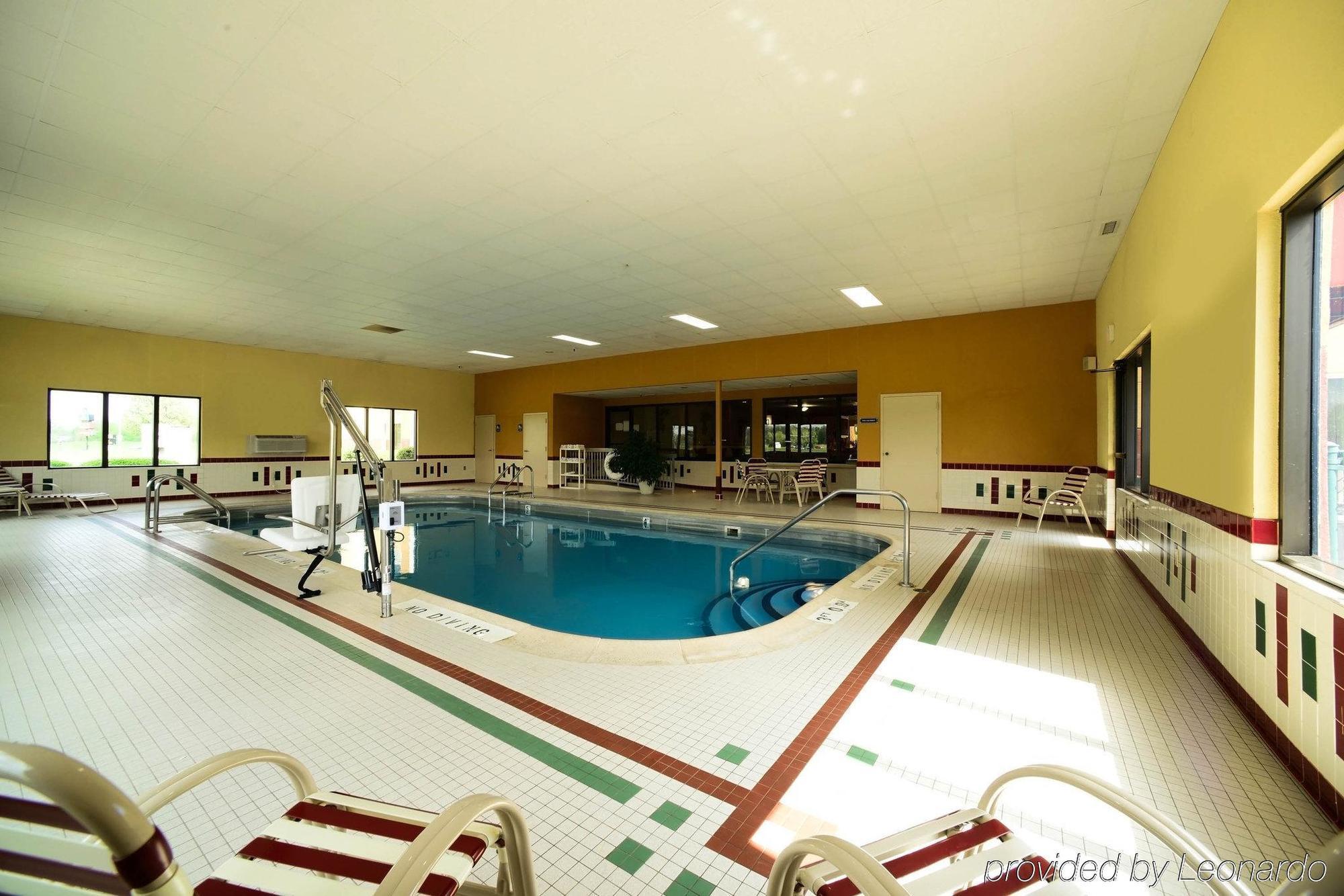 Hotel Baymont By Wyndham Marion Exterior foto