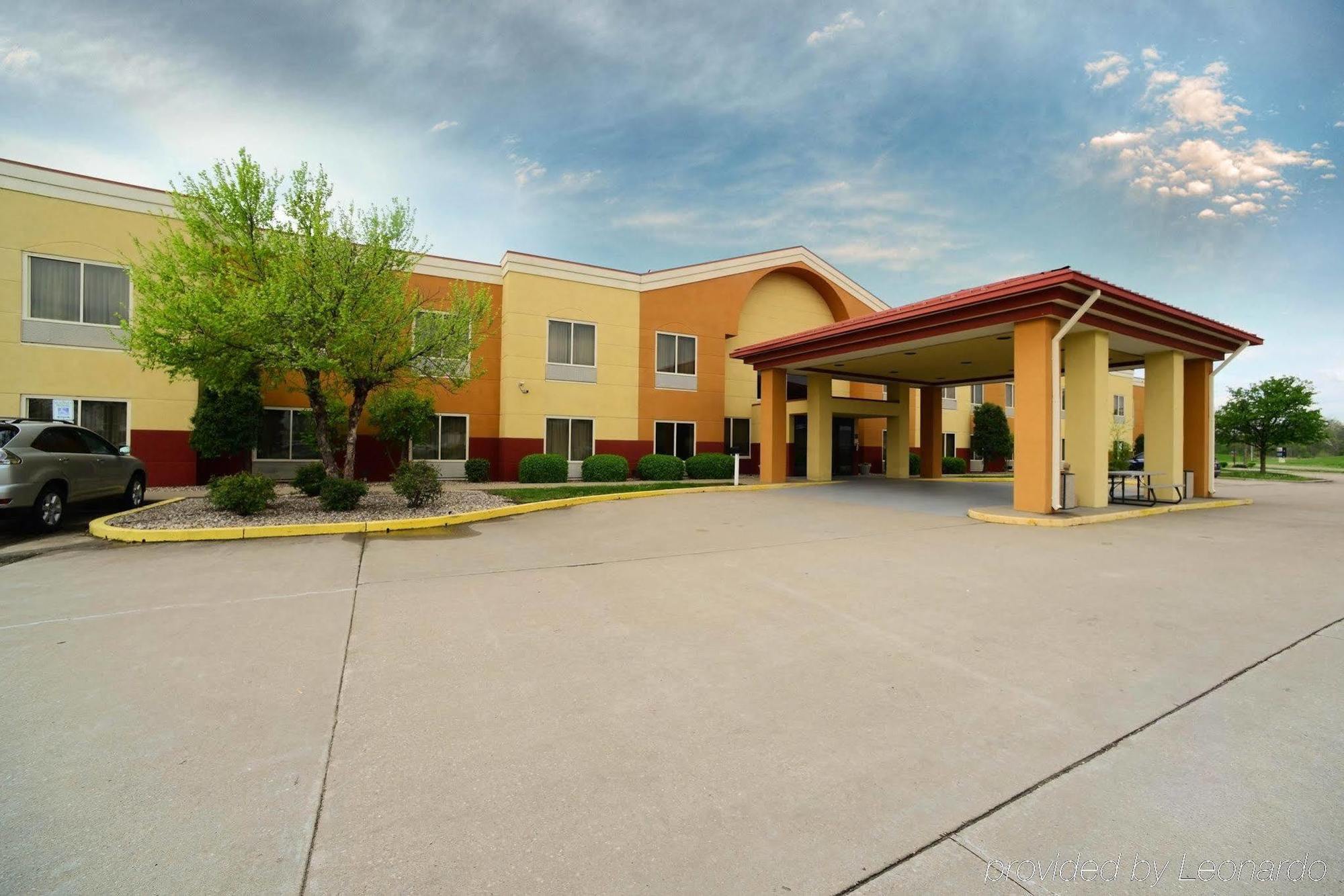 Hotel Baymont By Wyndham Marion Exterior foto