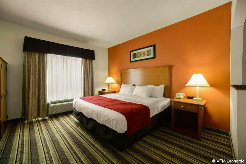 Hotel Baymont By Wyndham Marion Exterior foto